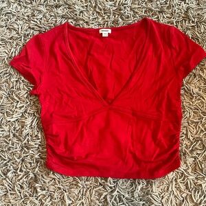 Garage V-cut crop top